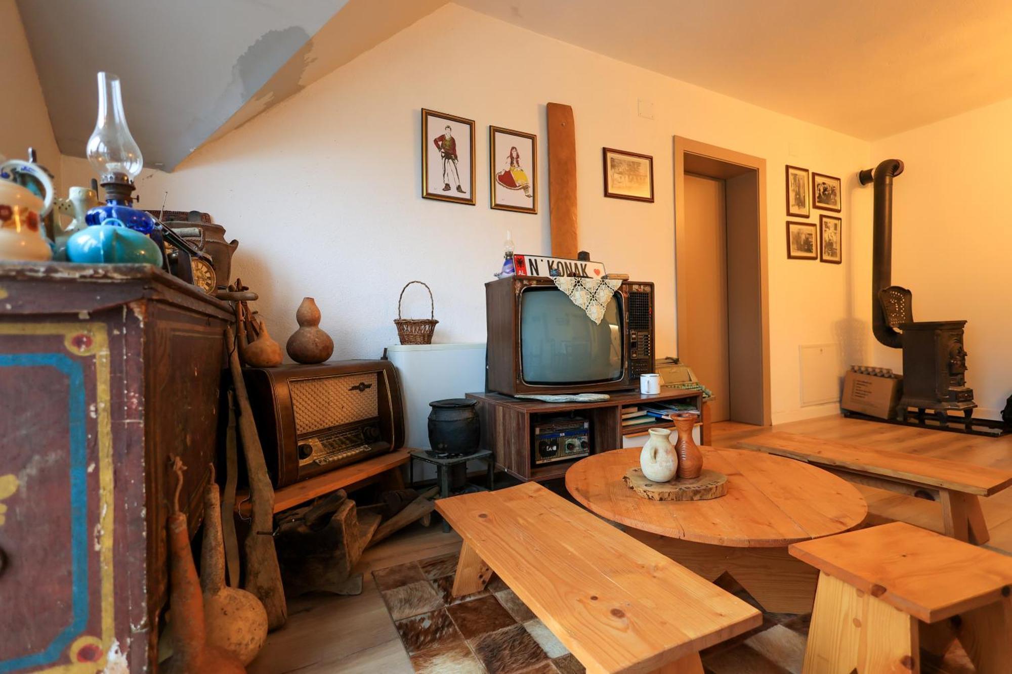 N'Konak Guesthouse Puke Eksteriør bilde